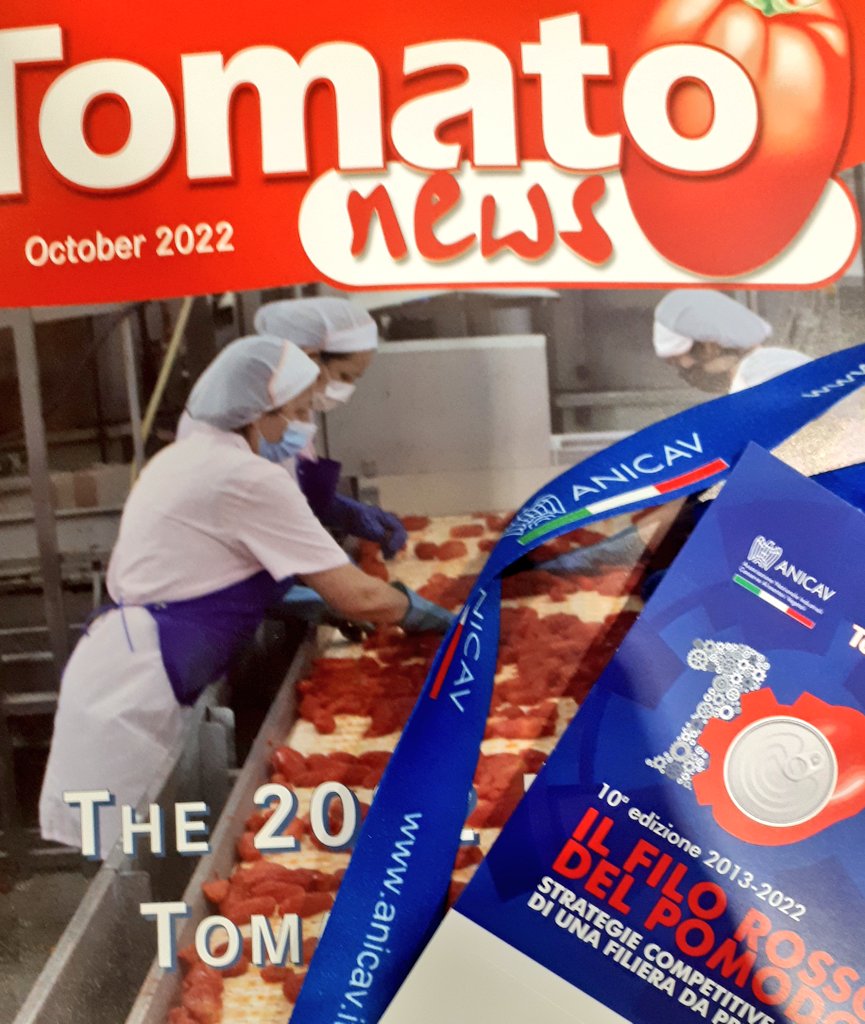 schiano_lo's tweet photo. 5.5 milioni tonnellate di pomodoro fresco trasformato nel 2022 dall'industria conserviera italiana 🇮🇹 65.180 gli ettari coltivati.
Questi alcuni numeri presentati oggi dal presidente #Anicav #MarcoSerafini in apertura del Filo Rosso Del Pomodoro al #CibusTech a Parma 🍅 https://t.co/ilpLvjII0J