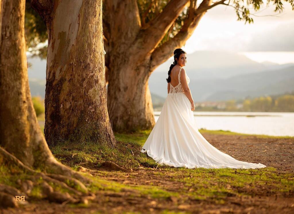Rruizphoto's tweet image. Noelia ❤️📷
.
Este año los exteriores se están alargando gracias a estas temperaturas inusuales.
.
#PostBoda #RobertoRuiz #fotógrafo 
.
ift.tt/xsmpGJy instagr.am/p/CkLJNPAMpkG/