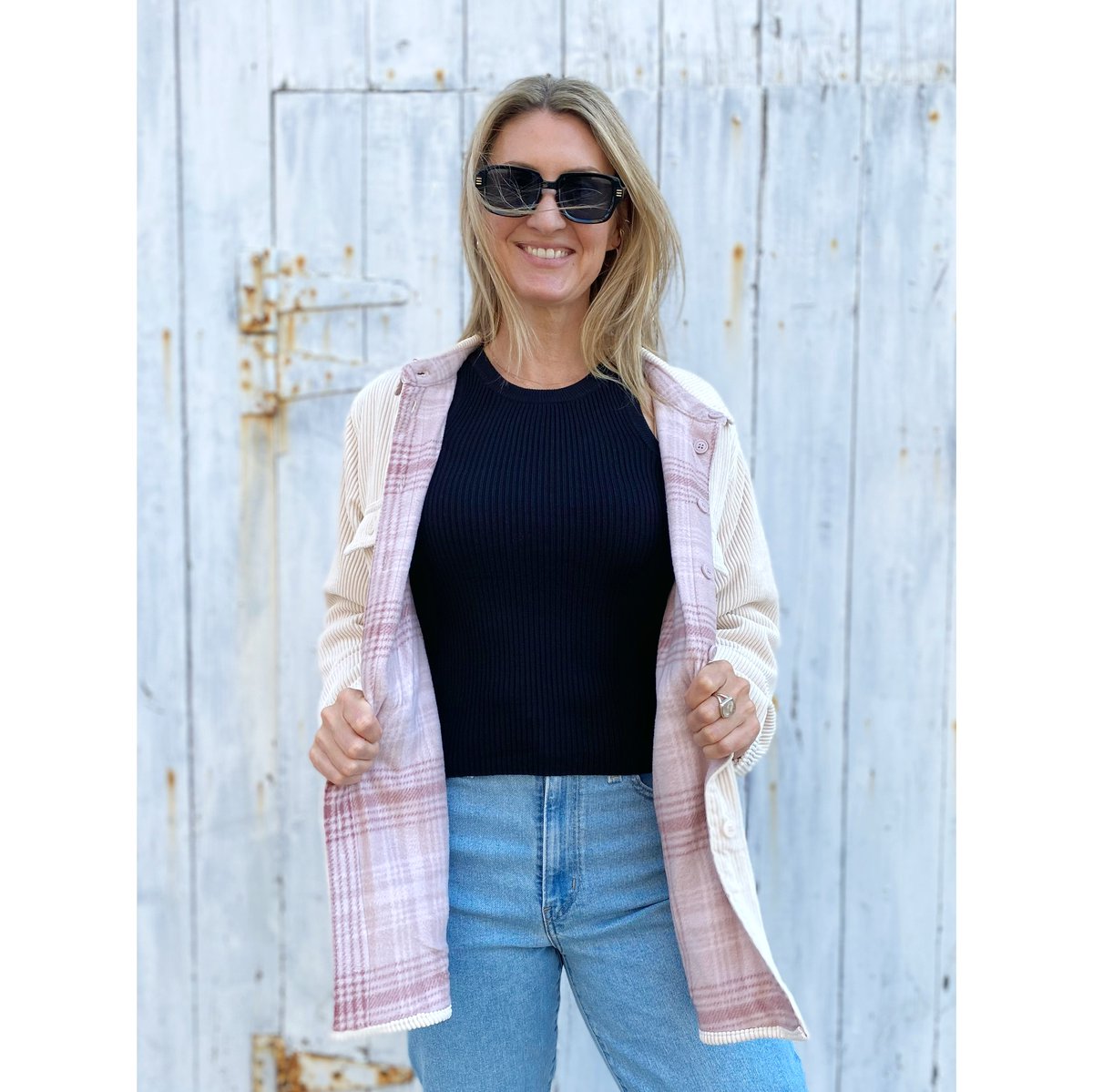 BiscuitGeneral's tweet image. The Reverse It Cord Jacket is ivory corduroy on one side / rose plaid on the other. Super cozy for Fall!
.
#biscuitlabel #falljacket #cozy #shoplocalhfx #shopnorthendhfx