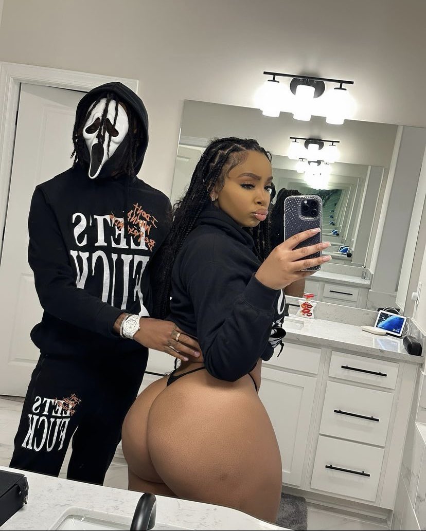 freakym00ds's tweet photo. That season🎃👻💀 https://t.co/NfMHPgewdn