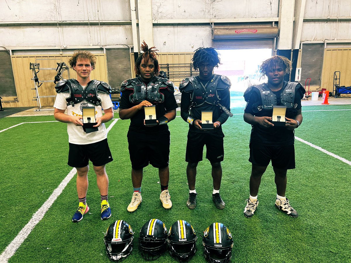 GreenvilleFB's tweet photo. We are extremely proud of our four seniors; Christian Hill, Jamesian Dunklin, Ronald Davis, &amp; Christopher Patton. Thank you for helping lay the foundation that will continue to build us in the right direction❗️❗️❗️ #GEAUXTIGERS #CLASS2023 #WHYNOTUS https://t.co/lev6Ld24ZE