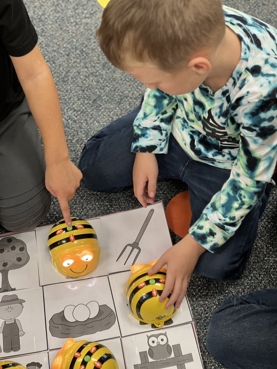 EastJordanSTEM's tweet photo. Our youngest learners explored robotics and directional coding with the #BeeBots today! #EJProud #KindergartenSTEM #ejrocks https://t.co/lkBM4MVz8o