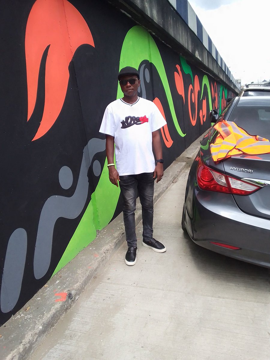 Chikuzzy1's tweet photo. This is PH City...
#OriginBitters https://t.co/jIHiwrXAD7