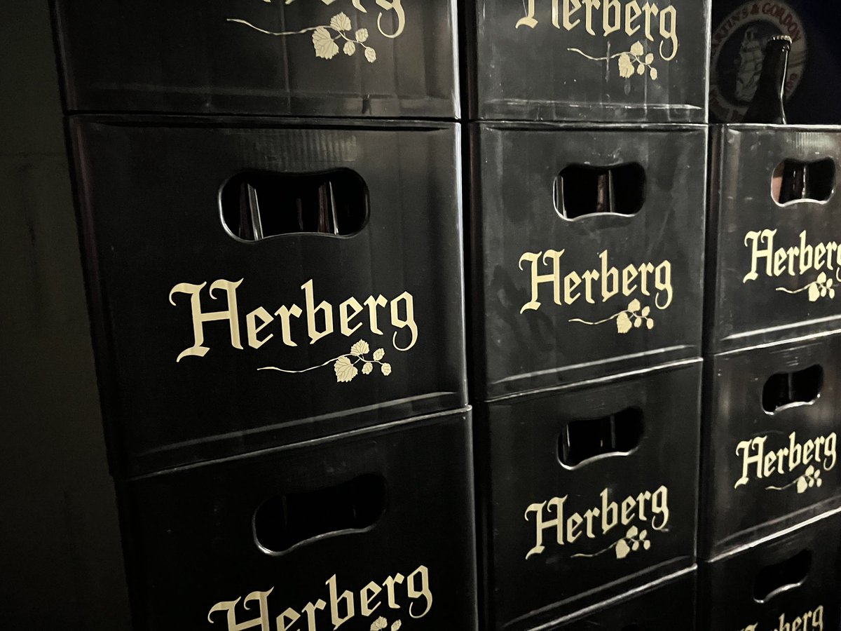 StudyBrewing's tweet photo. Mr. Bart Devillé and his daughter gave us a tour of the Den Herberg brewery in Buizingen. They were in the middle of the busyness of adding new tanks and also tasting their first batches of whisky. Very nice family and great beers!
https://t.co/As3degSesB

https://t.co/qkpEL8Wr7f https://t.co/jKDVlKNqYT