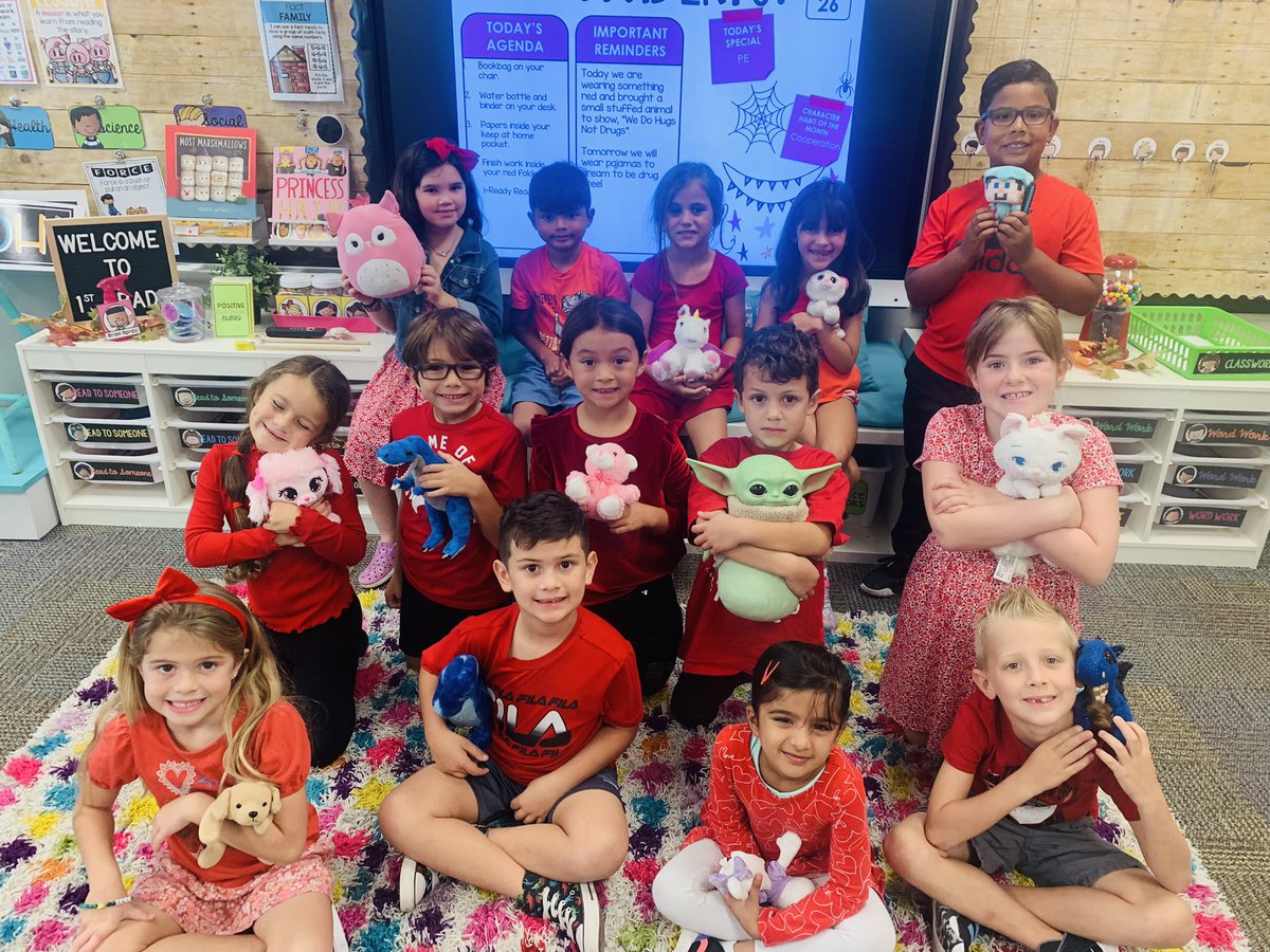 LpeFirsties's tweet photo. It’s Red Ribbon Week @LPES_OCPS! Today we wore red and brought a stuffed animal to show that “We Do Hugs Not Drugs”! https://t.co/LOwSvdWsBv