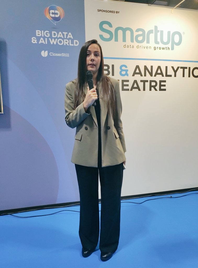 MadridTechShow's tweet image. Andrea Estaire nos cuenta cómo se realiza una buena campaña de marketing con un cliente bien definido.  @MercedesBenz 
#MTS2022 #BDAIWMadrid