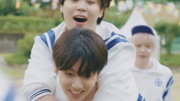 jikookalbum's tweet photo. they’re so cute 😭 https://t.co/bb7UWSSEkF