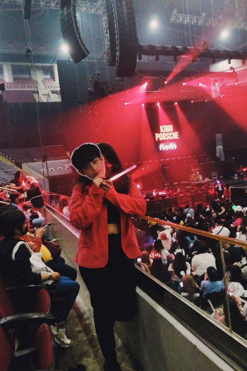 taewoobff's tweet photo. 𝘯𝘪𝘨𝘩𝘵 𝘰𝘧 𝘮𝘺 𝘭𝘪𝘧𝘦 ✨🌃

📸: @formywichapas 
#KPWorldTourManila https://t.co/wvLgopqjjl