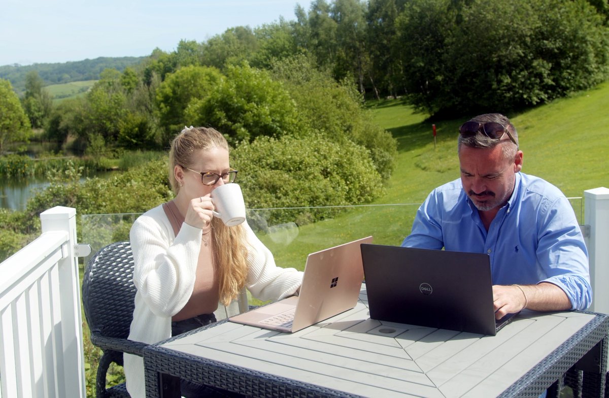 StayUKNews's tweet photo. Planning to work from your holiday home? Take a speed check first, expert advises. Story here: https://t.co/IPJIE8VMJY @ParkHolidaysUK https://t.co/sa4TW72gfW
