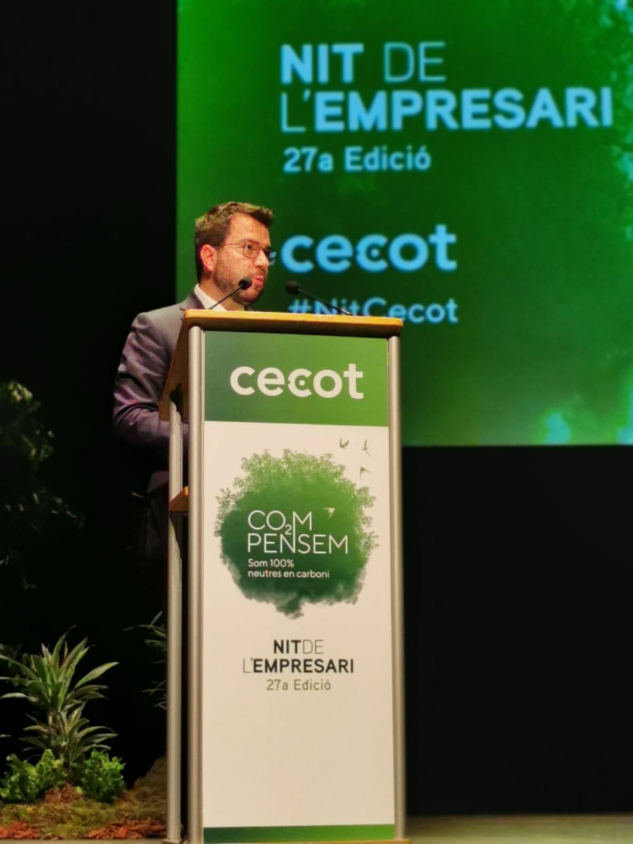 eDiversa_es's tweet photo. Ayer por la noche se celebró la 27ª Nit de l’empresari, que organiza anualmente la Patronal Cecot.

¡Felicidades a todos los premiados!

#NitCecot #ReconocimientoEmpresarial #eDiversaGroup https://t.co/lU8ESokNER