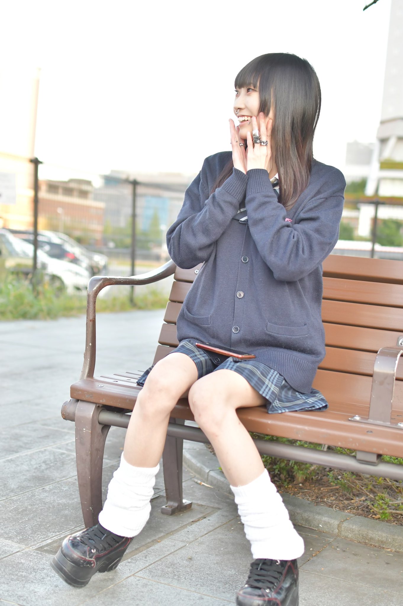 白ハイソ 制服 街撮り 