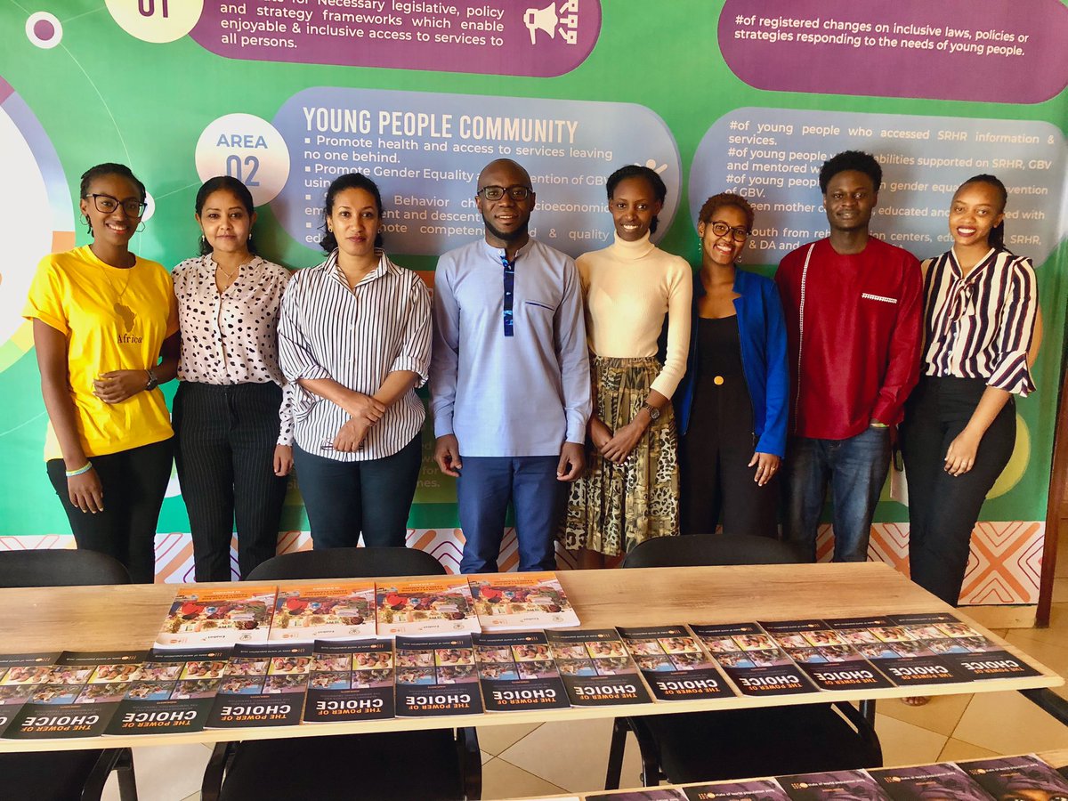 AfriYAN_Rwanda's tweet photo. Today @AfriYAN_Rwanda had a pleasure to welcome @TsionYohannes the Chair of Center for Gender Equity at @ughe_org with Prof. @TMoges to exchange on potential areas for collaboration mainly in SRH research.

@Kwabena_AN 
@agnesbinagwaho 
@AfriYANESA
@UNFPARwanda https://t.co/ukC8DPUjRH