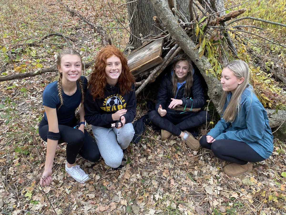 ByronHSPE's tweet photo. Students built a lean-to and addressed injuries out in the woods as part of their First Aid class. Great job! https://t.co/zh2CK8YXGd