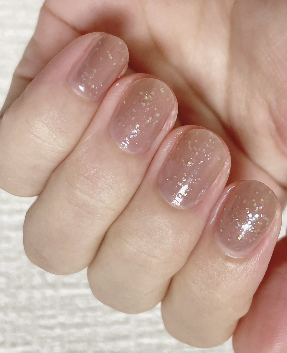 pomum dusky squall
pomumの新色、絶妙すぎる、、、
#今日のネイル　#セルフネイル