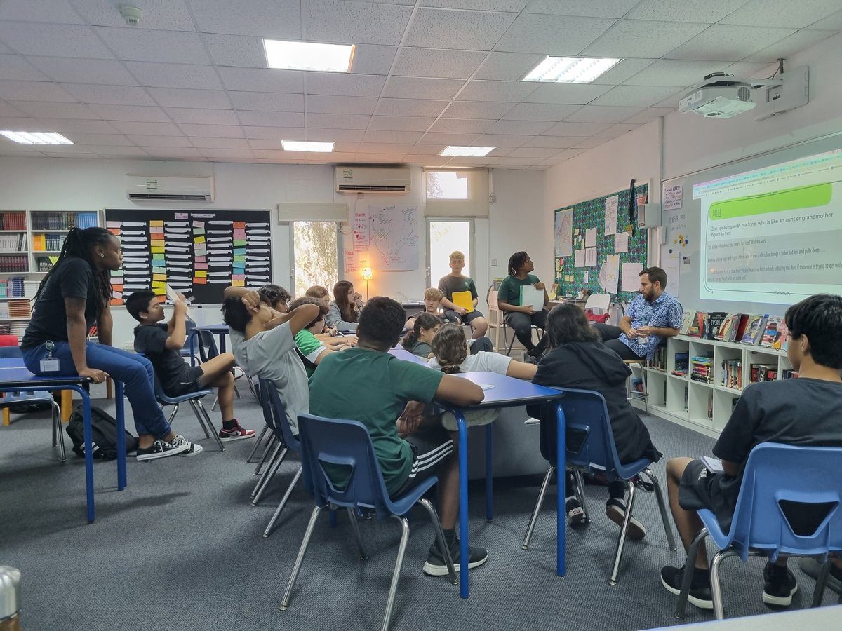Got a spare block, leave your desk and go and watch colleagues teach. Thanks for always having the door open <a href="/TheMiddleCourse/">jason coleman</a> &amp; Ms. Lyles #ACSlearns #ACSabudhabi