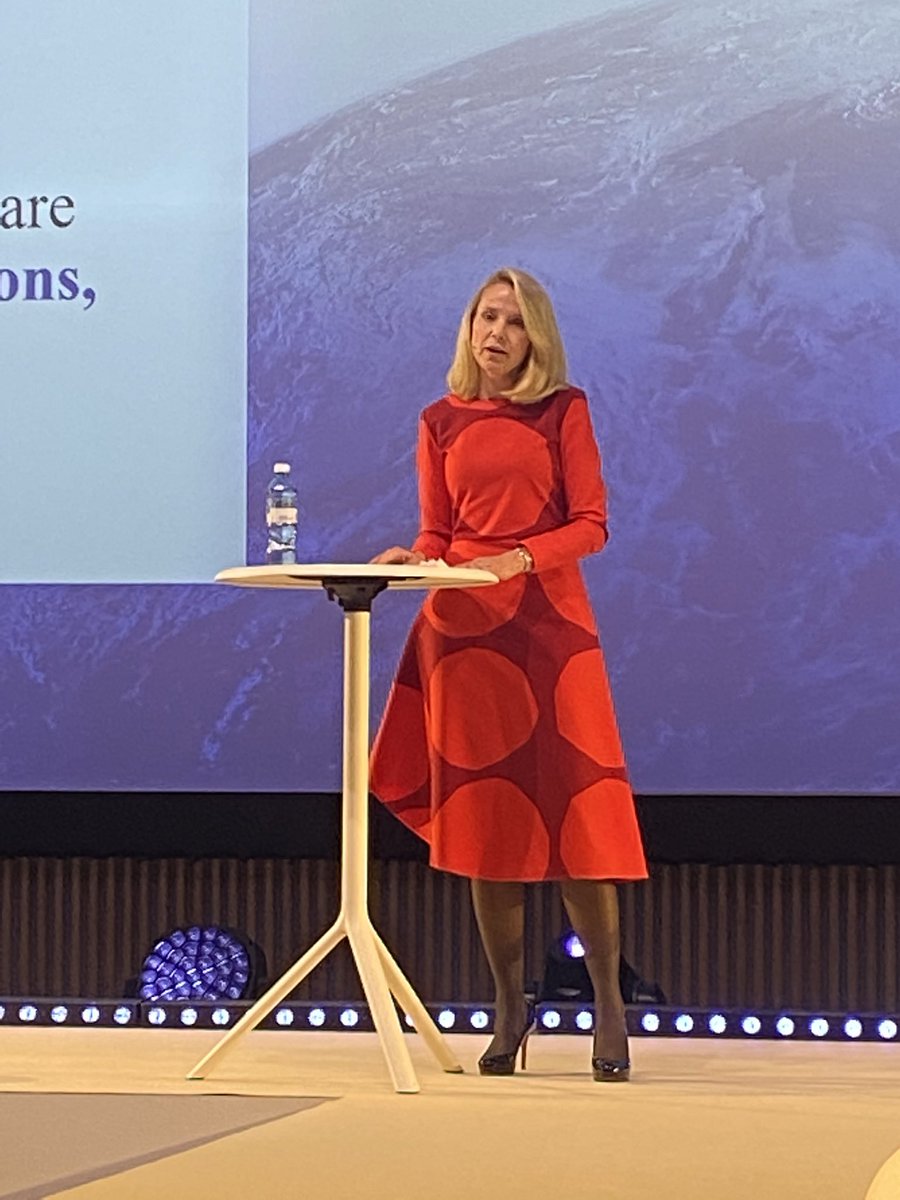 marjomannu's tweet photo. Second power lady @marissamayer on the stage in #milleniumforum. She is talking about AI and how platforms should be for people. @millenniumprize #finland https://t.co/Ir80KJt0y4