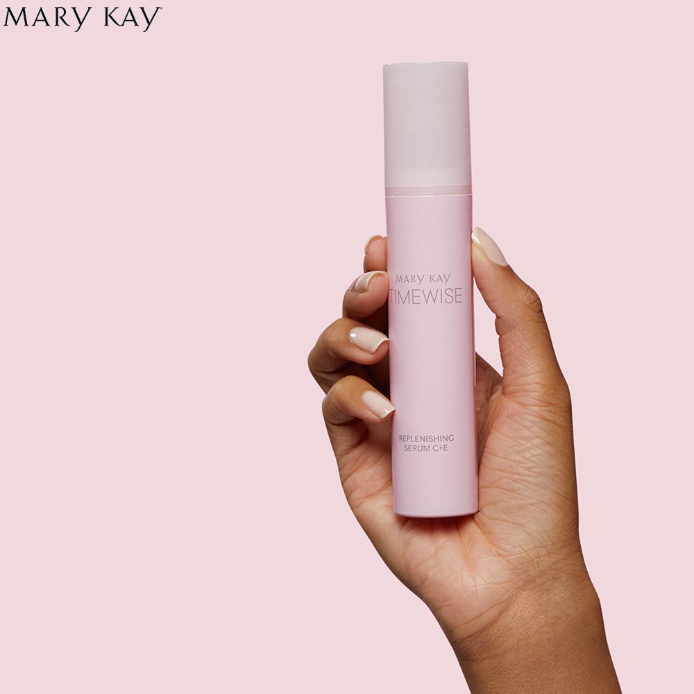 marykayespana's tweet photo. El Sérum Regenerador C + E TimeWise es un poderoso sérum facial de vitamina C y E. Estos ingredientes son efectivos individualmente, pero unidos se convierten en algo realmente extraordinario. ¡Pruébalo y nota sus beneficios en tu rostro!
https://t.co/m1QS0oupAh #MaryKayEspaña https://t.co/J1GLfcvmef