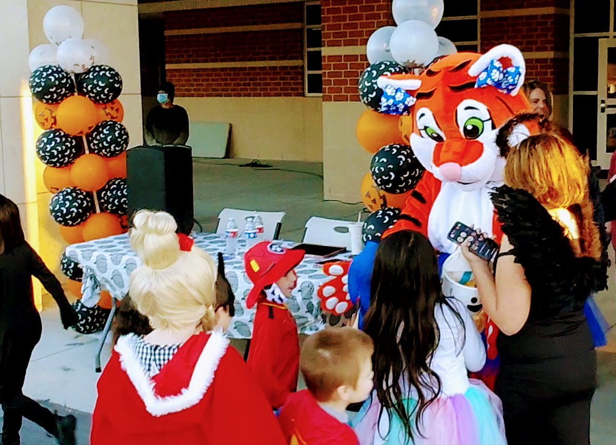 Our Inaugural Trunk or Treat event at Annette Gordon-Reed Elementary! Our mighty mighty fighting biting tiger cub mascot, Annette, made her first appearance! Special shout out to my personal kiddos for volunteering to make the night special for our Cubs! 🥰 <a href="/agordonreed/">Annette Gordon-Reed</a>