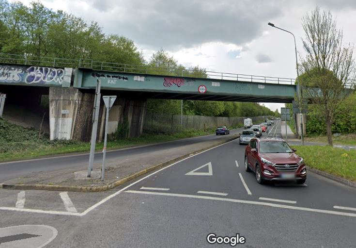 🪨 LISTEN IN 🪨

Rock throwing from Limerick bridges- we have the update...

W/ <a href="/SlatteryCllr/">Cllr. Catherine Slattery</a>

Tune in: live95fm.ie/player/