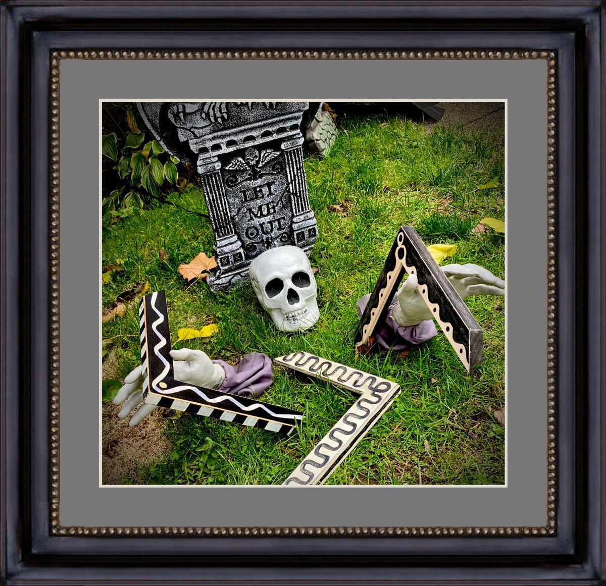 framemasterrob's tweet image. “Mitre the Living Dead”