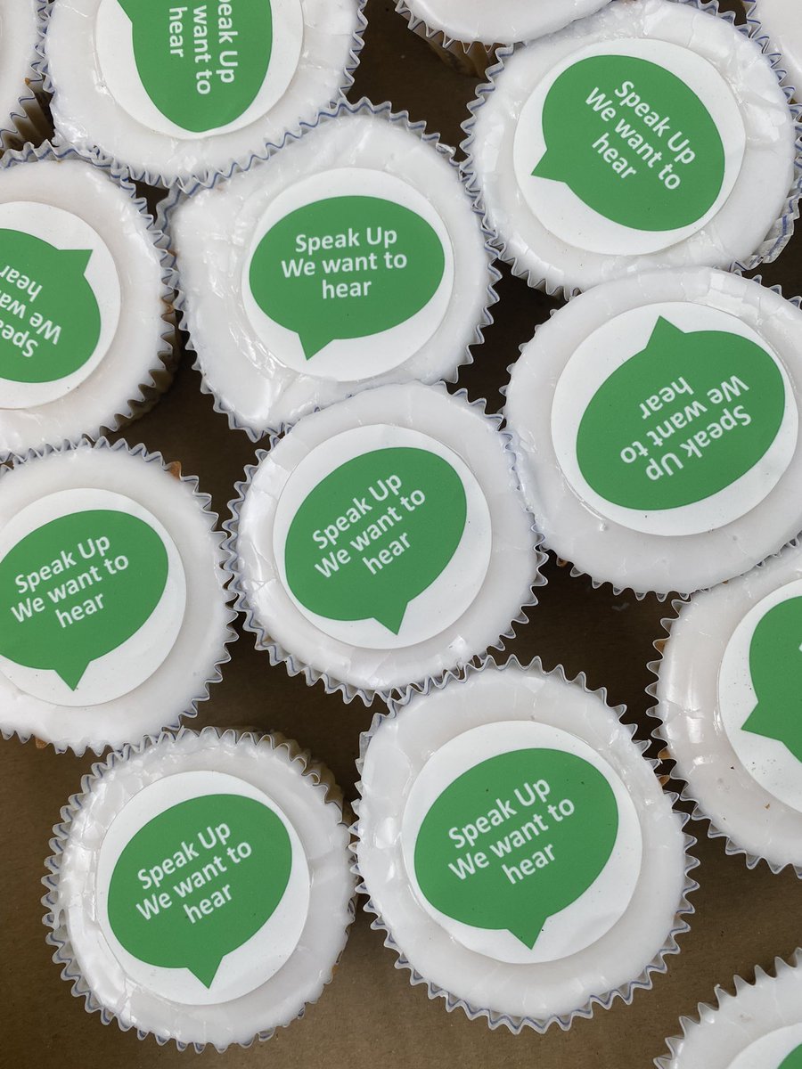 Our Freedom to Speak up guardian @PatriciaS_FTSU is in the atrium until 2pm. Come down and ask about the guardian service. #SpeakUpMonth 🗣

Complete your #NHSStaffSurvey2021 too and get a cupcake! 🧁See you in the atrium 👍🏻👍🏾👍🏿