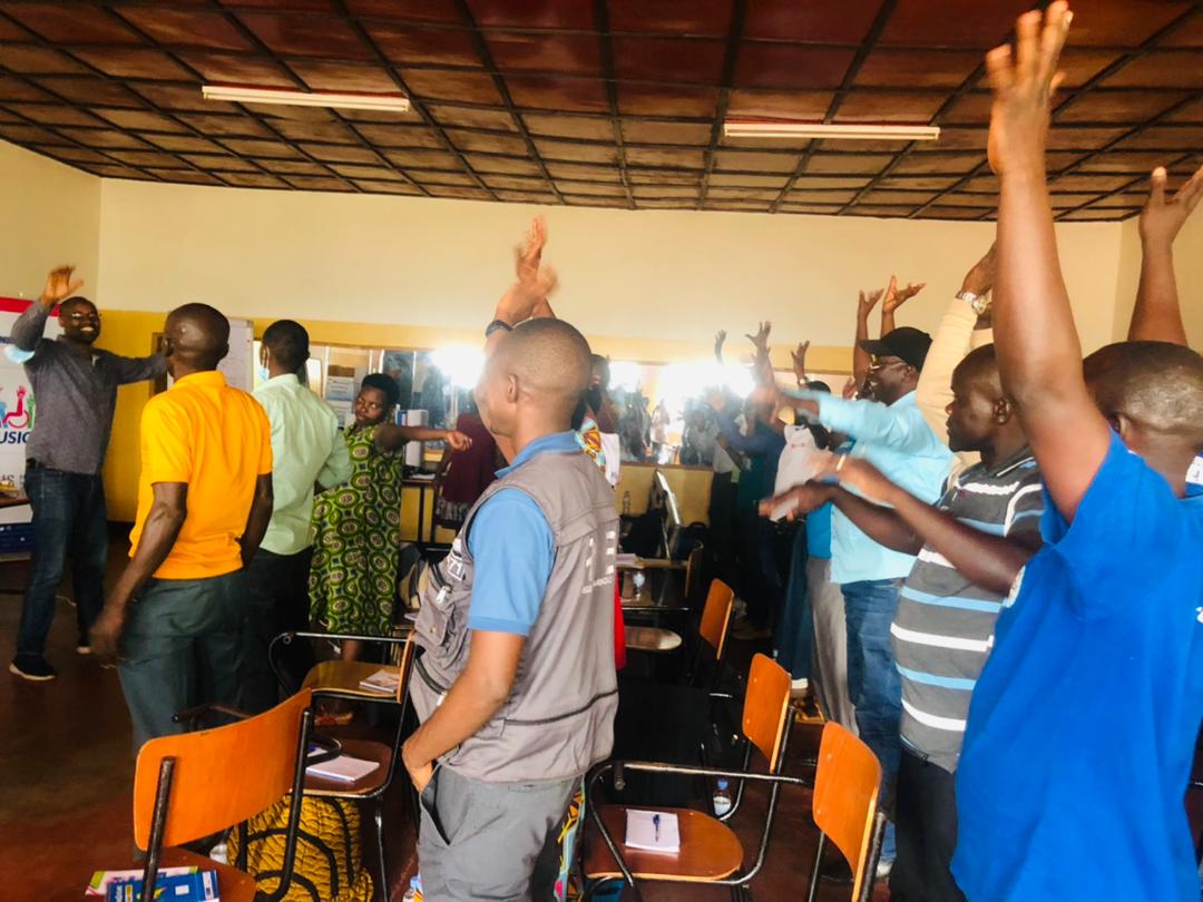 impanuro's tweet image. #JustIn 
Uyu munsi Impanuro Girls Initiative (#IGI) ku bufatanye na @NUDOR_Rw muri #MakeWayProgramme yatangije amahugurwa y&apos;iminsi itatu k’urukomatane rw&apos;ibibazo n&apos;imibereho idaheza mu itanga ry&apos;amakuru na serivisi ku buzima bw&apos;imyororokere -#NTUSIGARE

#SRHR #Intersectionality