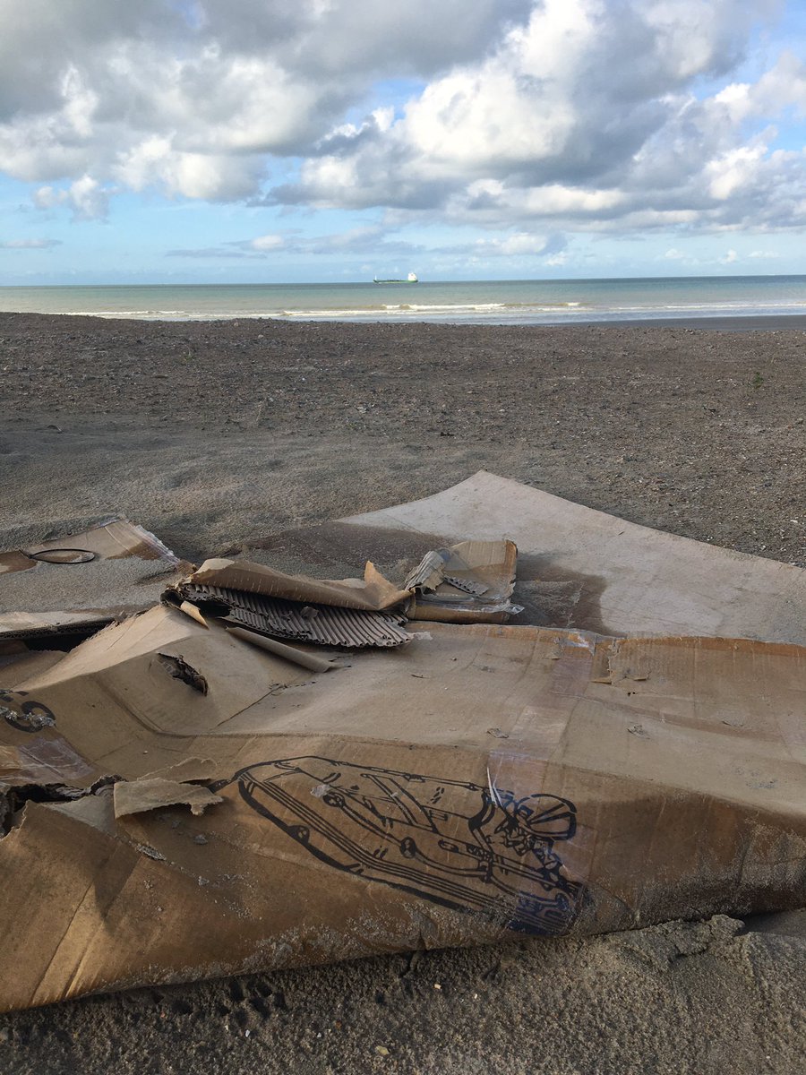 Mael_icilabas's tweet photo. Loon-Plage, à une trentaine de kilomètres à l’ouest de Calais, 25.10.2022.
#calaisborder https://t.co/oEb63dDEpv