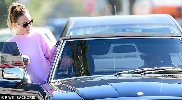 Harry and Olivia in Los Angeles. October 25th.