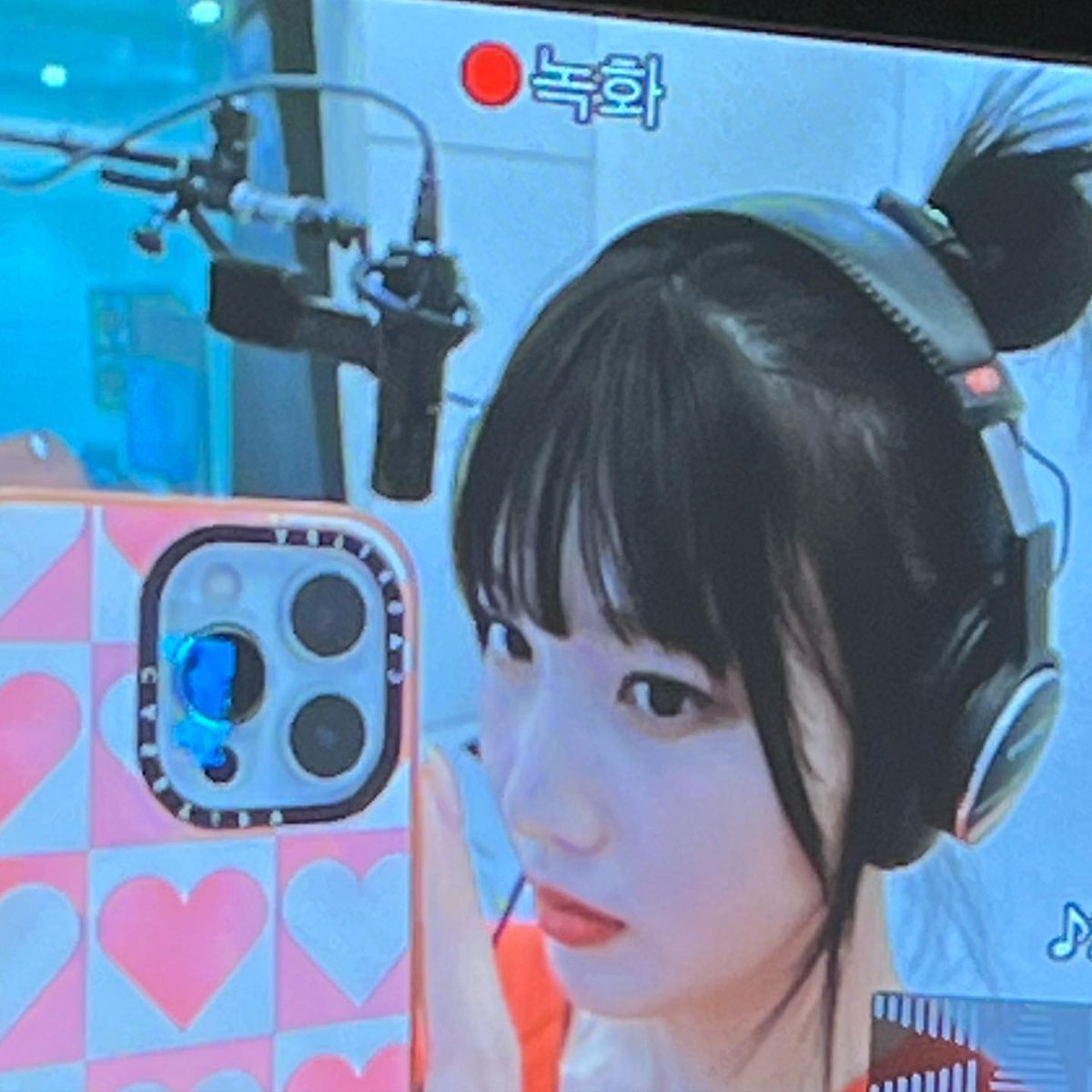 [INSTAGRAM POST]

🎶
instagram.com/p/CkLKkeTSXZo

<a href="/RVsmtown/">Red Velvet</a> #RedVelvet #레드벨벳 #Joy #조이 #TRF2022    
221026 · 19:59:40 KST