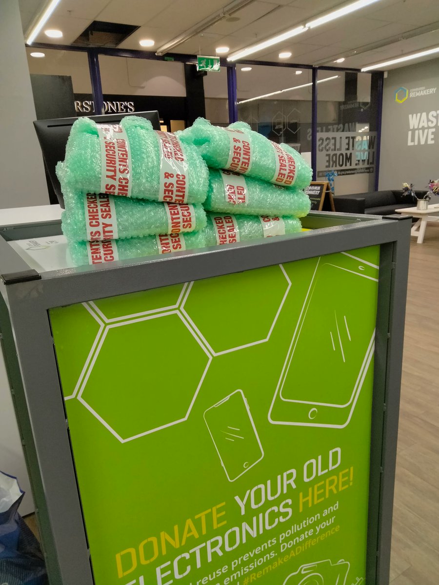 EdinRemakery's tweet photo. 6 laptops freshly refurbished and all wrapped up ready to go to their new homes. These 6 are being given to @WelcomingEdi to pass on to their beneficiaries, refugees and asylum seekers settling in the UK, to help them get set up in their new life here.

#passiton #Edinburgh https://t.co/B7vq40uId4