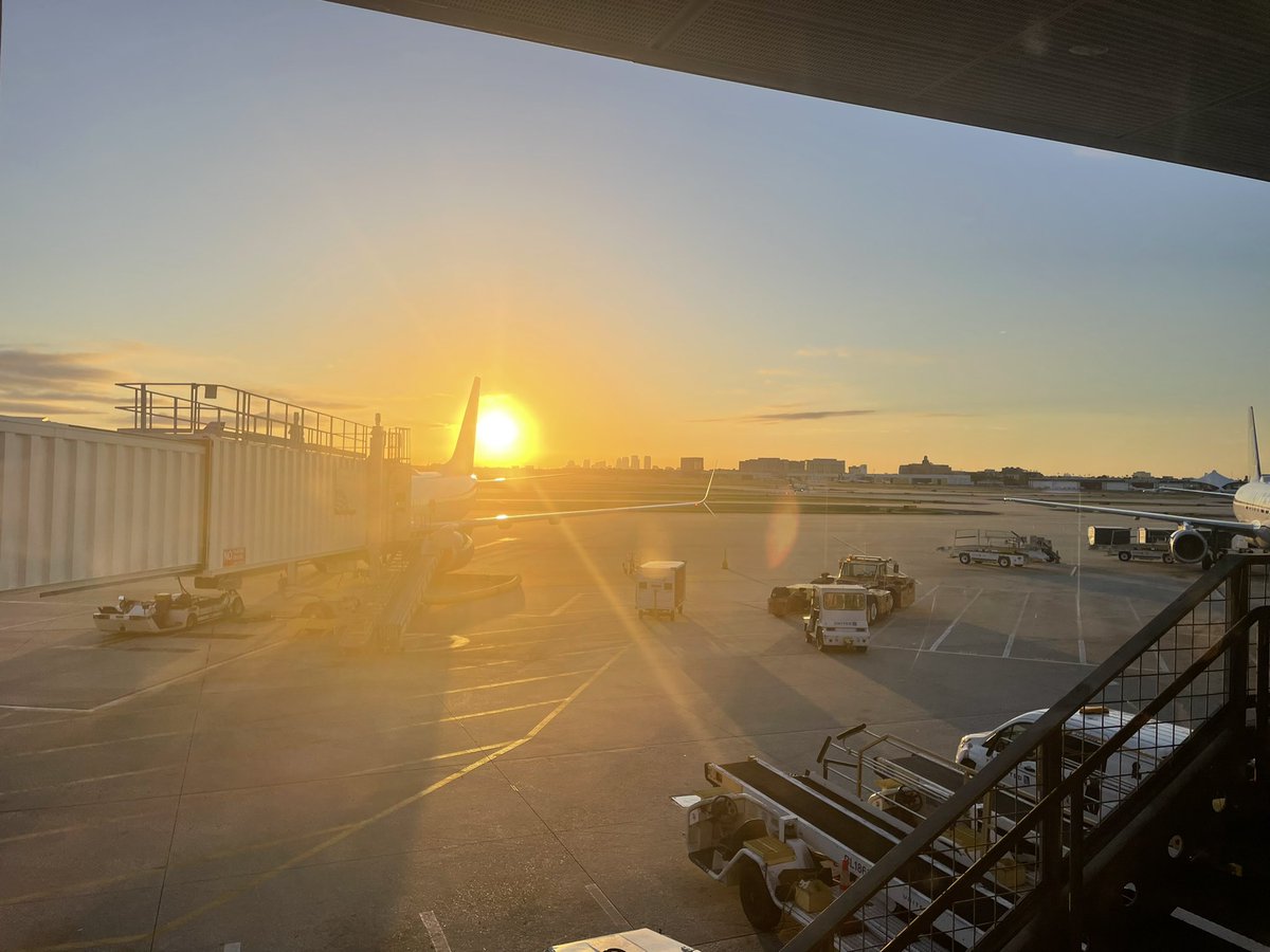 georgenh_'s tweet photo. Until next time, #AMTC! #Tampa #AMTC22 #HEMS https://t.co/k2HJRKTowL