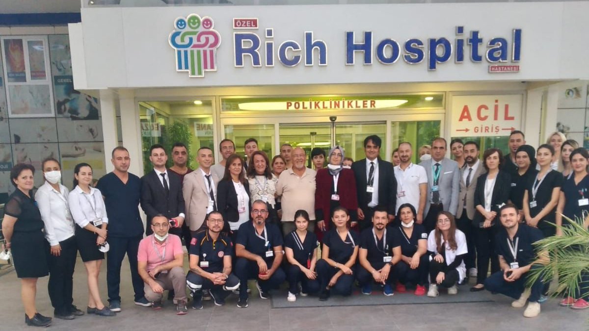 Rich Hospital tweet media