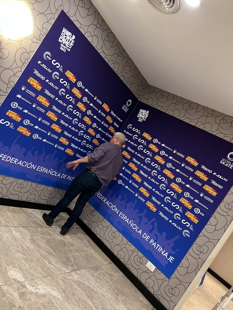 Copicyn's tweet image. Llegaron los #WorldSkateGames a la #Argentina y Copicyn se hizo presente en la sede oficial de #España , nuestros mejores deseos ! 🇪🇸 #teamESP #WSG2022