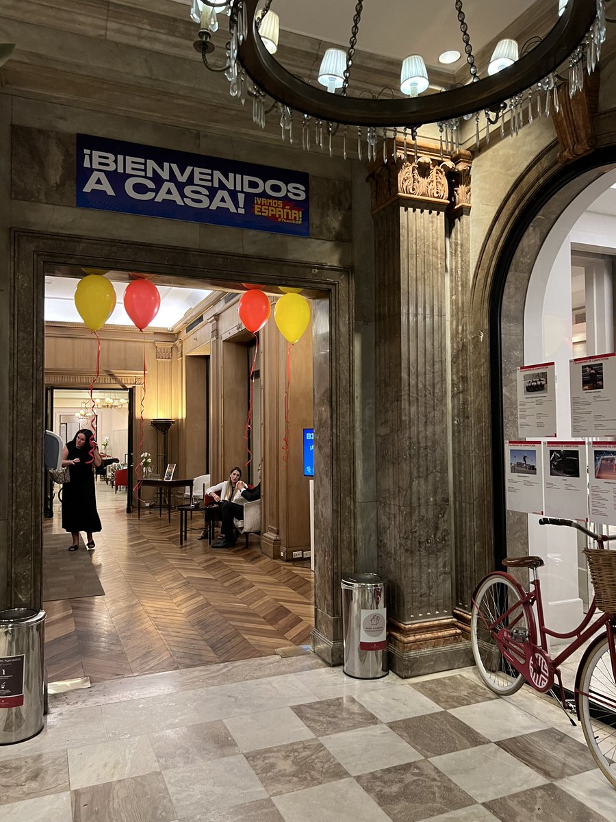 Copicyn's tweet image. Llegaron los #WorldSkateGames a la #Argentina y Copicyn se hizo presente en la sede oficial de #España , nuestros mejores deseos ! 🇪🇸 #teamESP #WSG2022