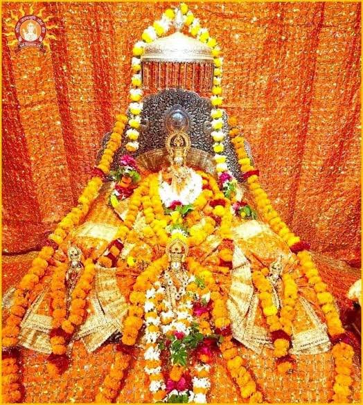 ShriRamTeerth's tweet photo. श्री राम जन्मभूमि परिसर में भगवान श्री रामलला सरकार के दर्शन समय को श्रद्धालुओं की सुविधा के लिए बढ़ाया गया है, जो निम्नानुसार है:

जागरण आरती: प्रातः 6:30 बजे
दर्शन समय: प्रातः 7 से 11:30 बजे
भोग आरती: दोपहर 12 बजे
दर्शन समय: दोपहर 2 बजे से सायं 7 बजे
भोग आरती: सायं 7:30 बजे https://t.co/uq7R4DXi97
