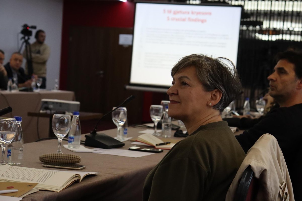 IPSMusine's tweet photo. Round table: "Who Cares - Unpaid Care Work in Kosovo" (PHOTO)
#IPSMK #HumanRightivism #EmbassyOfSwedenPristina #CommunityDevelopmentFund #StyrelsenförInternationelltUtvecklingssamarbete https://t.co/O678v6W0k6