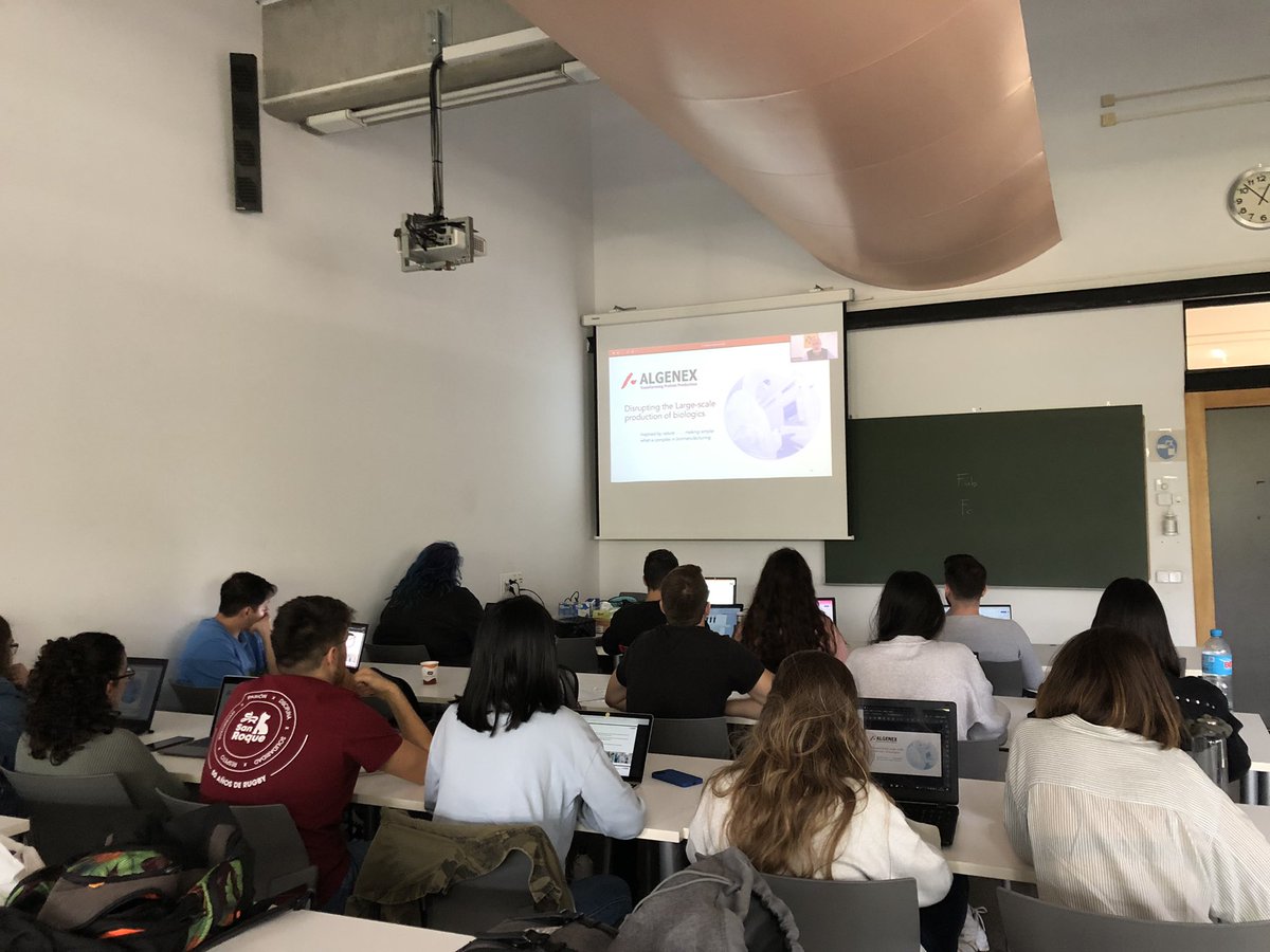 MasterVirologia's tweet photo. Hoy hemos disfrutado con la charla de José Ángel Escribano, fundador y CSO de #Algenex, sobre el uso de baculovirus para la producción de proteínas recombinantes y vacunas. Con un plus sobre la aventura de crear una empresa biotecnológica https://t.co/HQvcOndVrk