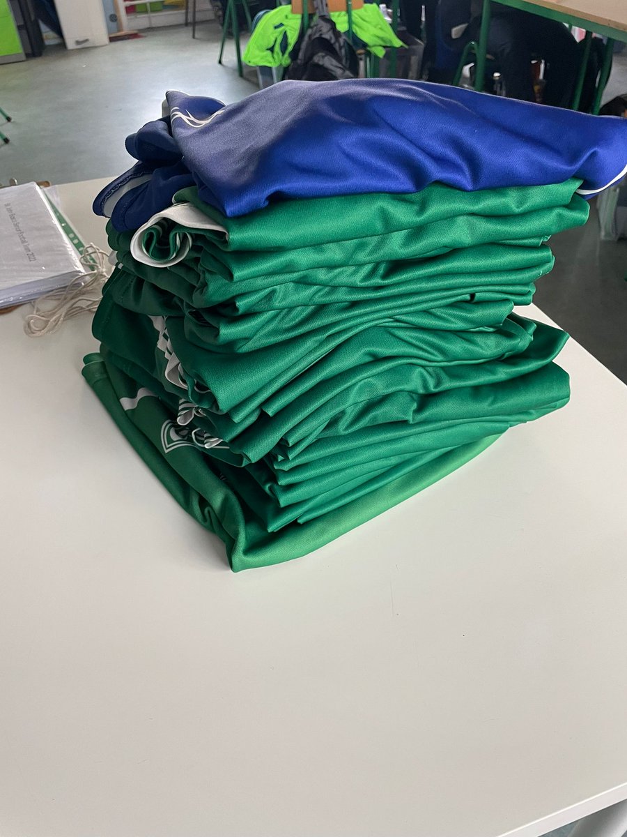 stjohnboscosbs's tweet photo. Final preparations are underway! Throw in at 10am tomorrow! 
#CrokePark #Seniorfootballfinal # boscosabú @cnambnaisiunta @plunketts_ie @NaomhFionnbarra https://t.co/LLAcWOqZKw