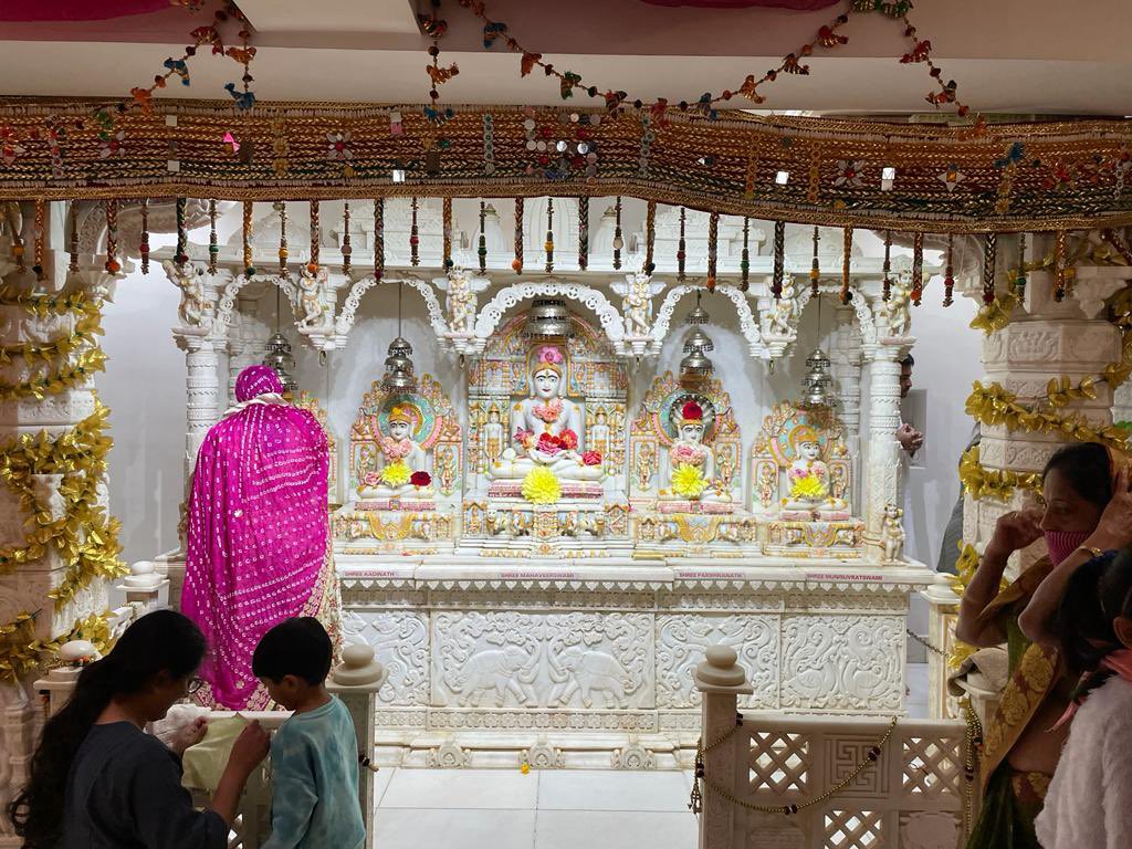 BobBlackman's tweet photo. 4th stop on our #TourofTemples #Kenton #JainTemple with Mayor of Harrow Councillor @MoteJanet @paulosborn @anjanapatel01 @ramjichauhan #PriteshPatel #SamSumaria @hiteshkkaria #NutanVarshaAbhinandan https://t.co/rT5VWB39Ex