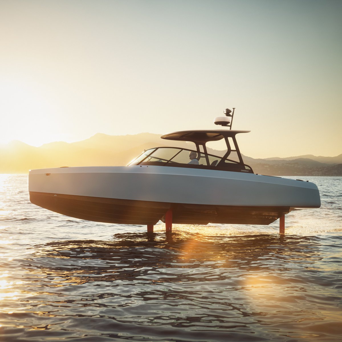 You guessed it - Welcome to the C-8 options list, T-Top! #electric #ev #hydrofoils