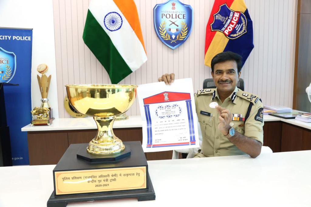 Happy and honoured to receive the Union Home Minister’s Trophy for the “Best Police Training institution for training at National Level for the year 2020-21”,to NISA,a testament of numerous reforms  that were brought in training during my tenure as the Director -  NISA, Hakimpet