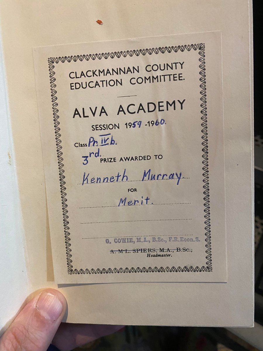 GuidReadsAlva's tweet photo. How fabulous is this edition of Robert Louis Stevenson's Kidnapped and Catriona awarded as an @AlvaAcademy prize to Kenneth Murray in 1960...does anyone know him or his family?
@longlostbook @RLSMuseum
#lostbook ##robertlouisstevenson #guidreads #morethanabookshop #booktwt https://t.co/3LHnCdBezV