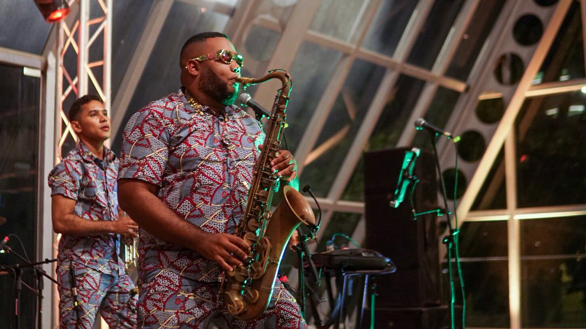 papayebrass's tweet photo. El Brass Band Del Caribe Colombiano... #PPYB #Brassband #papayebrass #music #música #trumpet #trompeta #drumming #trombone https://t.co/3ezTP7g5su