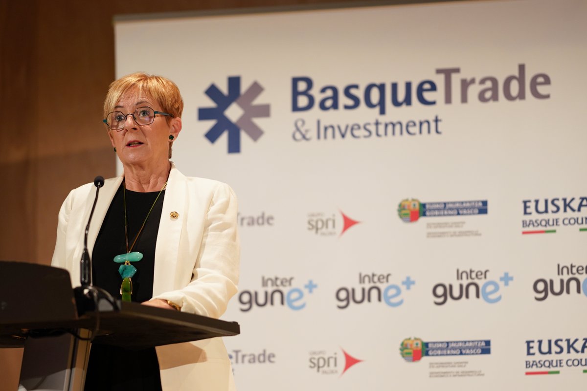 industriaEUS's tweet photo. 🌎🛫 @GrupoSPRI Taldeak eta Basque Trade & Investment-ek antolatutako #INTERGUNE Nazioartekotzeko Foroak industria eta zerbitzu arlo guztietako konpainia, kluster, finantza-erakunde eta instituzioetako 600 profesional bildu ditu gaur @BEC_Bilbao-n.
📎 https://t.co/gKausSYtjW https://t.co/KhFUyh5p8f