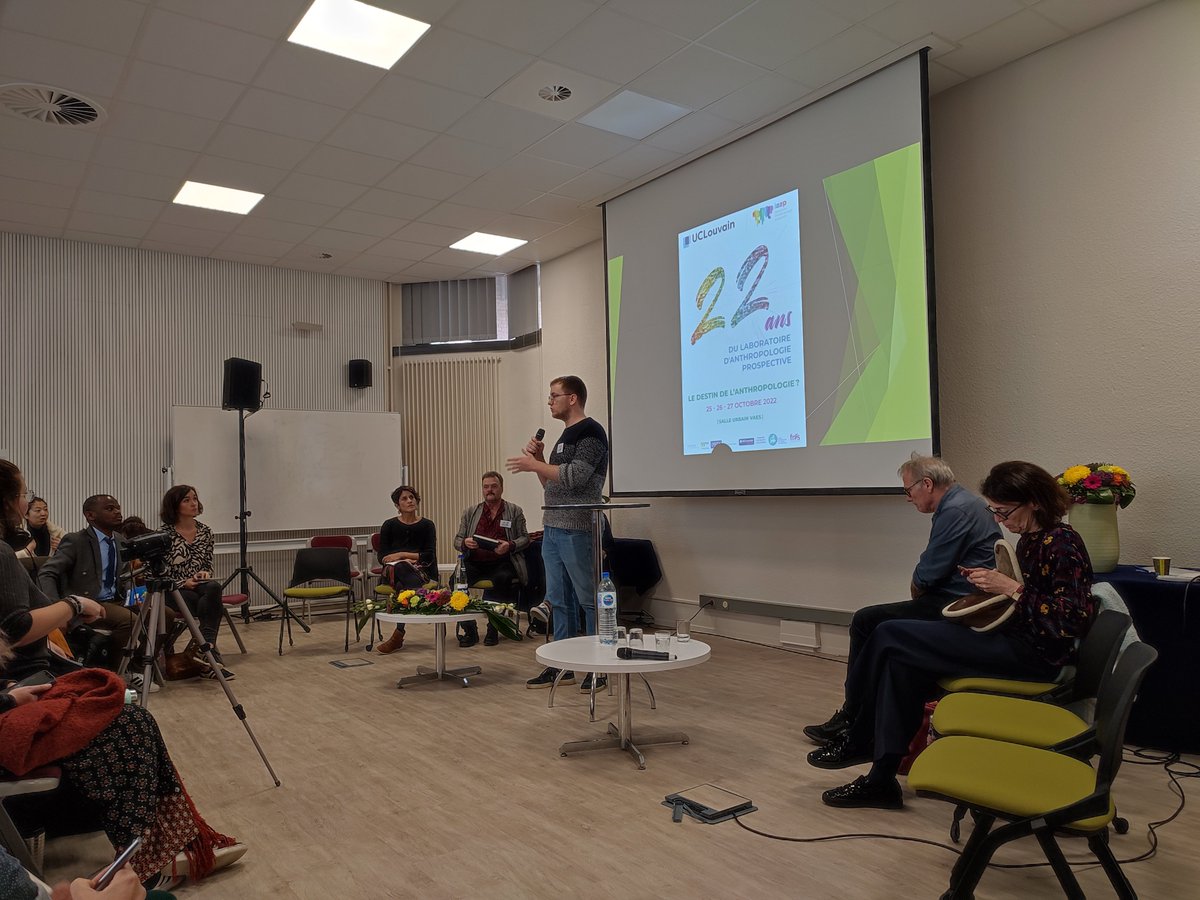 Lancement des discussions de la deuxième session des 22 ans du LAAP intitulée : OBSERVATION PARTICIPANTE, MONOGRAPHIE, IMPLICATION : DES LUXES NÉCESSAIRES ? avec Michel AGIER, Nathalie FROGNEUX, Sten HAGBERG, Andrea LOBO, 
Jean-Pierre OLIVIER DE SARDAN et Simona TALIANI