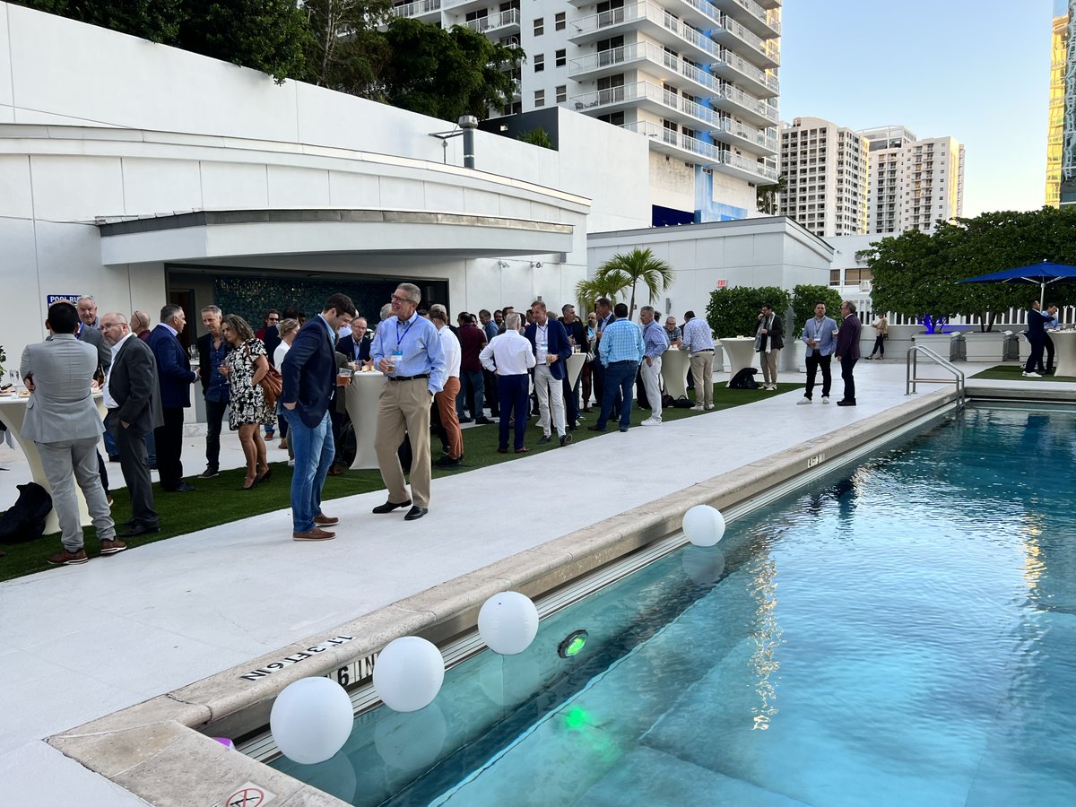 MEF_Forum's tweet photo. #MEF members were welcomed to the Q4 Members Meeting in #Miami at the opening reception, thanks to our sponsor @GoldConnect_GCC! A great opportunity for networking and face-to-face meetings.

Be sure to attend today's #LSO Partner Conference!

#MEFMeetings #LSOPC #IgniteBetter https://t.co/hc36Wcaqcz