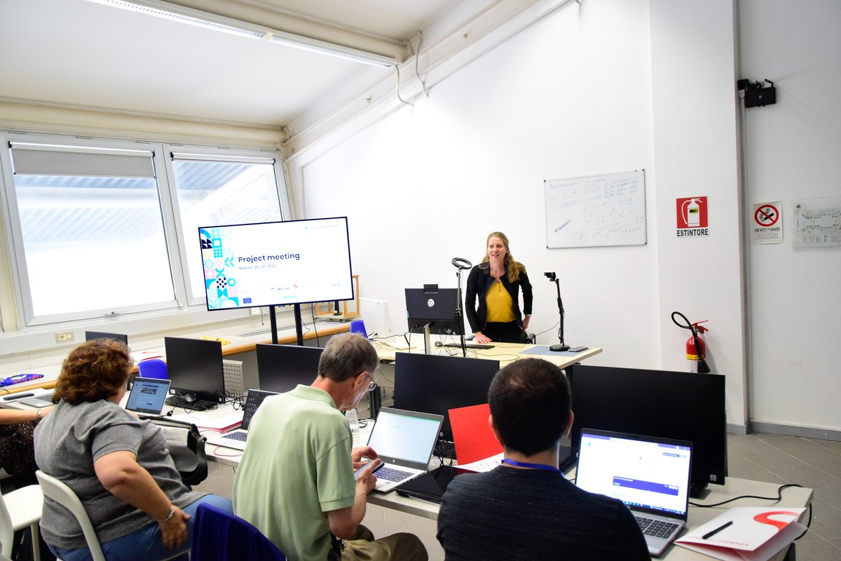 surroundedbysci's tweet photo. 👋Hello #Naples! Here we are for our project meeting hosted by @cittascienza. Exciting two days with insightful exchanges and hands-on #experimentation with the 📲#ScienceChaser app!🔬🧠
📸credit: @cittascienza https://t.co/pkFYKa4Q35