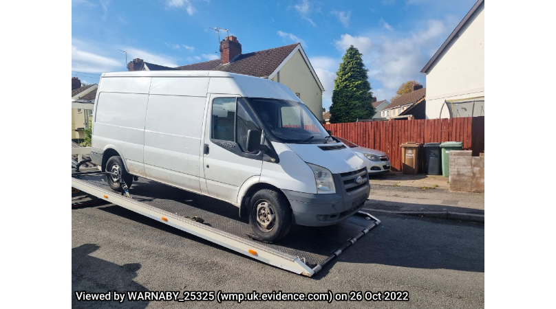 WillenhallWMP's tweet photo. Two stolen van's located and seized, both linked to thefts from vehicles and stealing vehicles within the area. If you see suspicious vehicles please contact us!
#notonmypatch #willenhallWMP https://t.co/pHWc79SXDP
