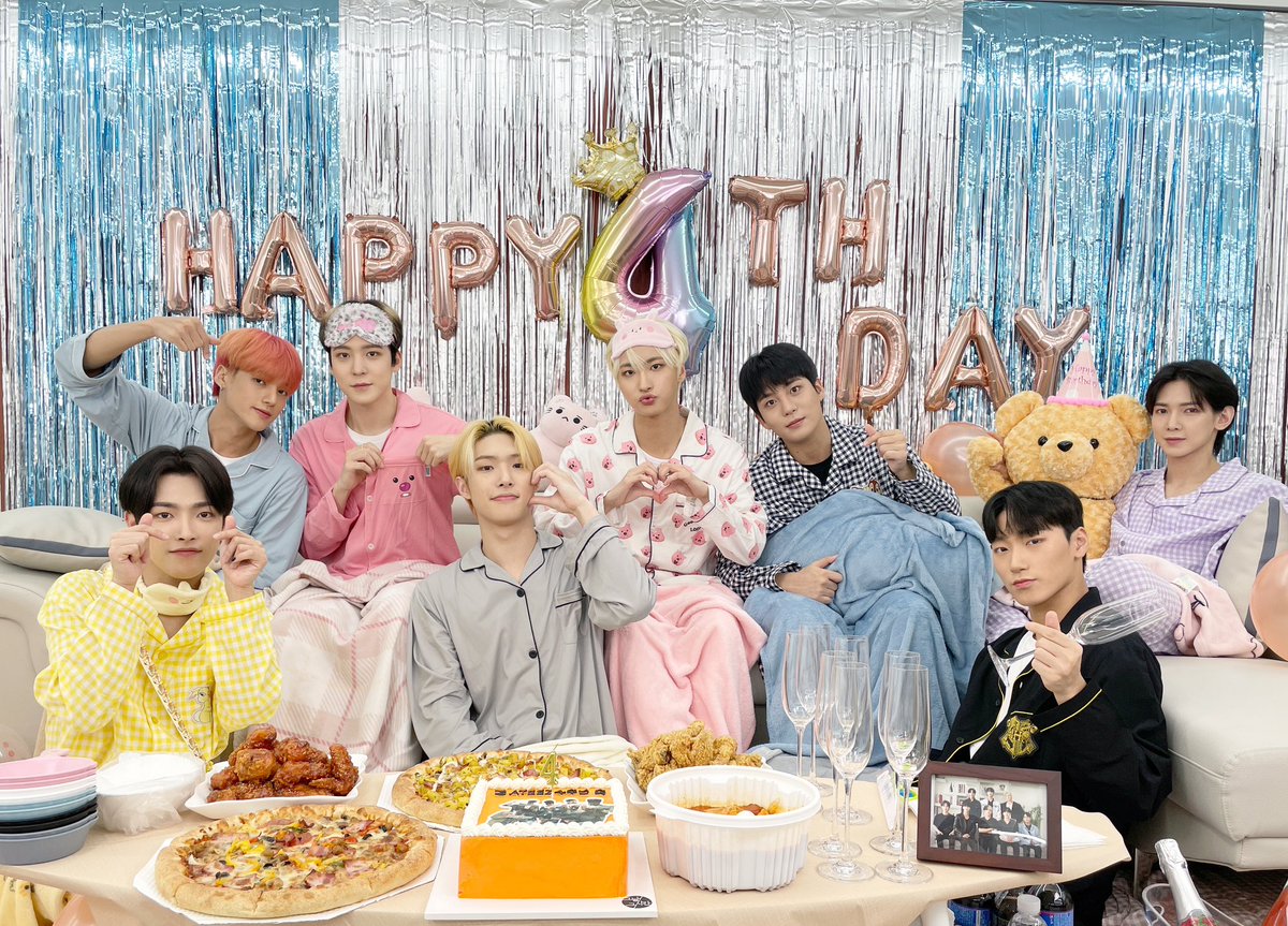 03unidash's tweet photo. #MAMAVOTE #ateez @ATEEZofficial https://t.co/89YqZiT2Jb