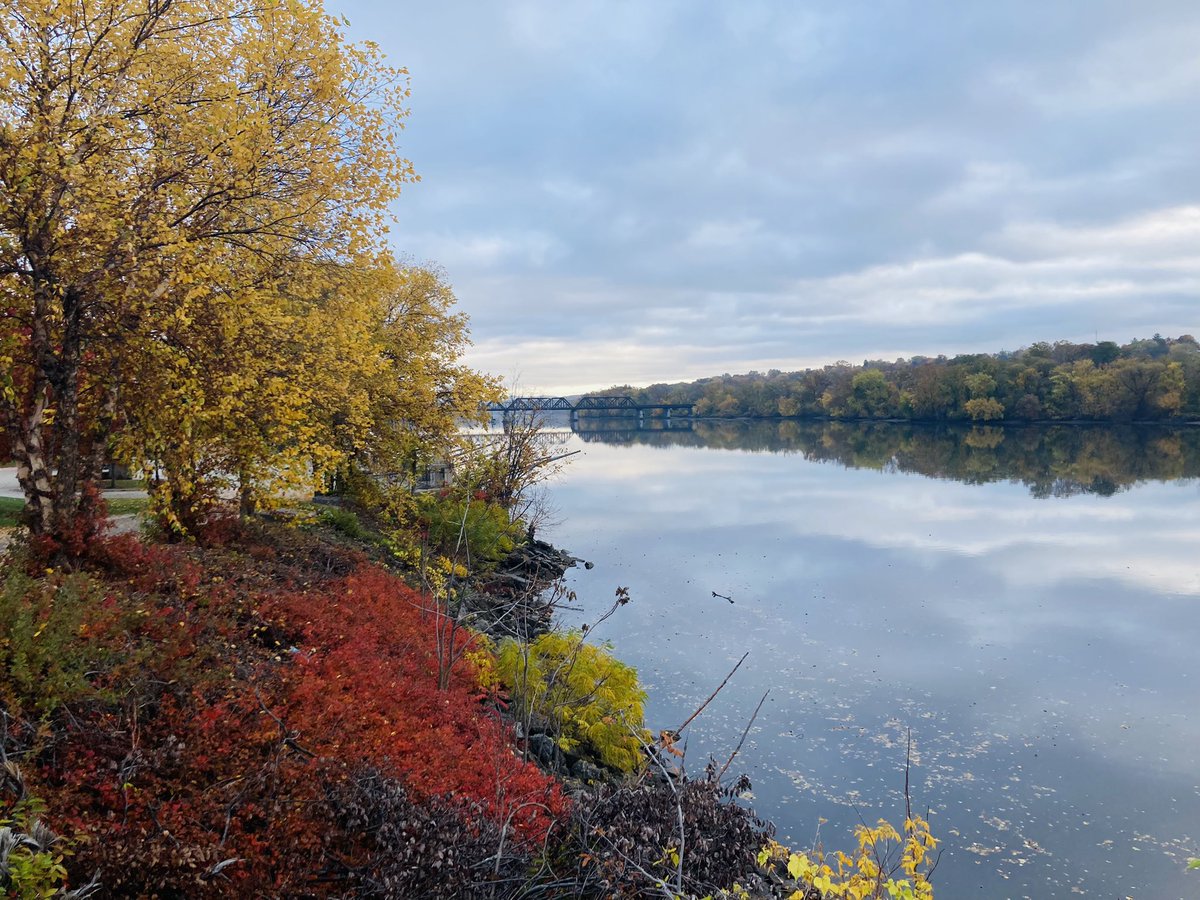 Great to be in Albany, NY for #USHABS symposium. Over 50% of talks about freshwater HABs this year! Thanks to <a href="/USGS_Water/">USGS Water Resources</a> NY Water Science Center for co-organizing.
